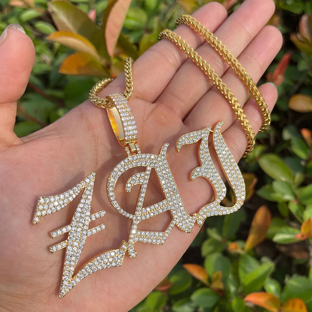Thin Luxury Iced Out Personalized Custom Name Necklace Pendant