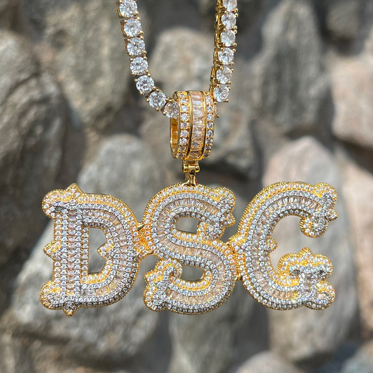 Sharp Attention Iced Out Personalized Custom Name Necklace Pendant